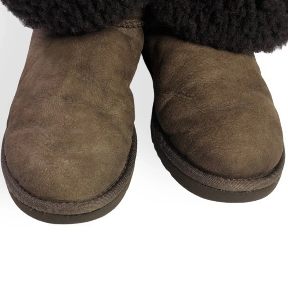 UGG Women’s Brown Bailey Button Genuine Leather Boots